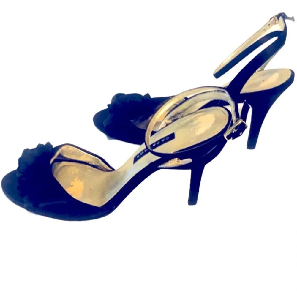 Elegant Black and Gold Women's Heels - Picture 4 of 7